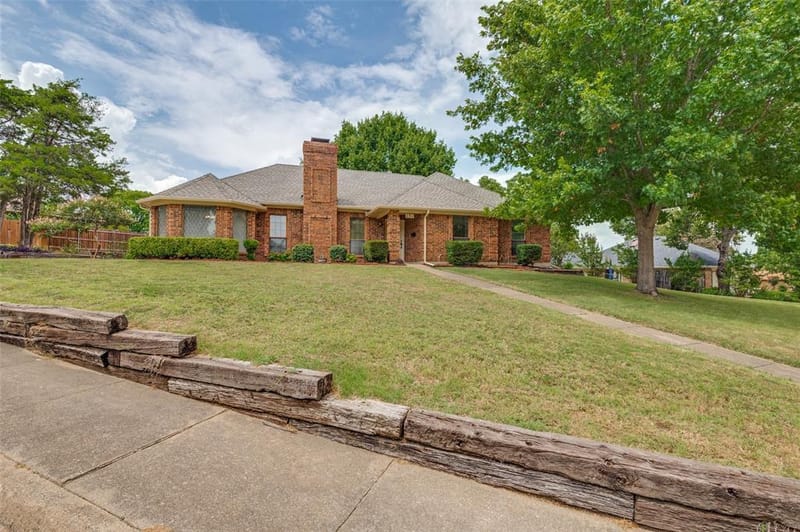 131 Honey Tree Lane, DeSoto TX 75115 - Photo 3