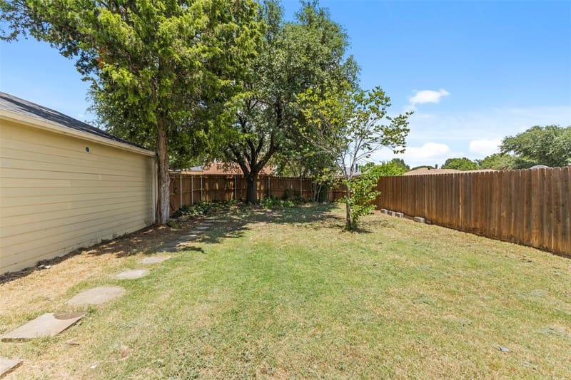 7233 Bayberry Lane, Dallas TX 75249 - Photo 22