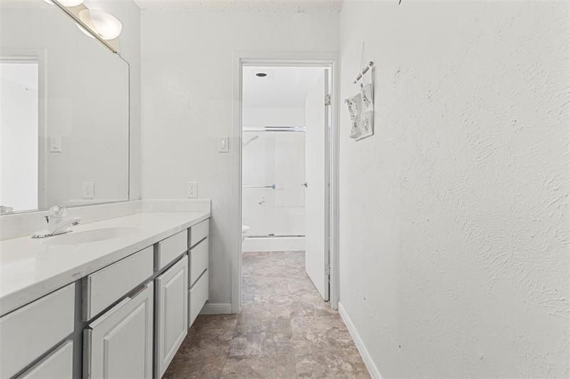 7233 Bayberry Lane, Dallas TX 75249 - Photo 15