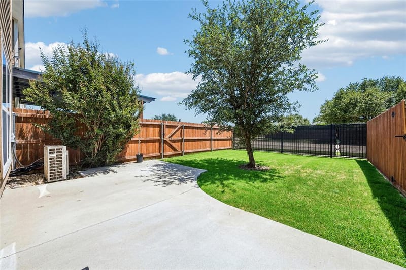 1325 Summerset Lane, Burleson TX 76028 - Photo 27