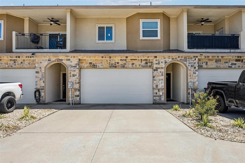 1325 Summerset Lane, Burleson TX 76028 - Photo 28
