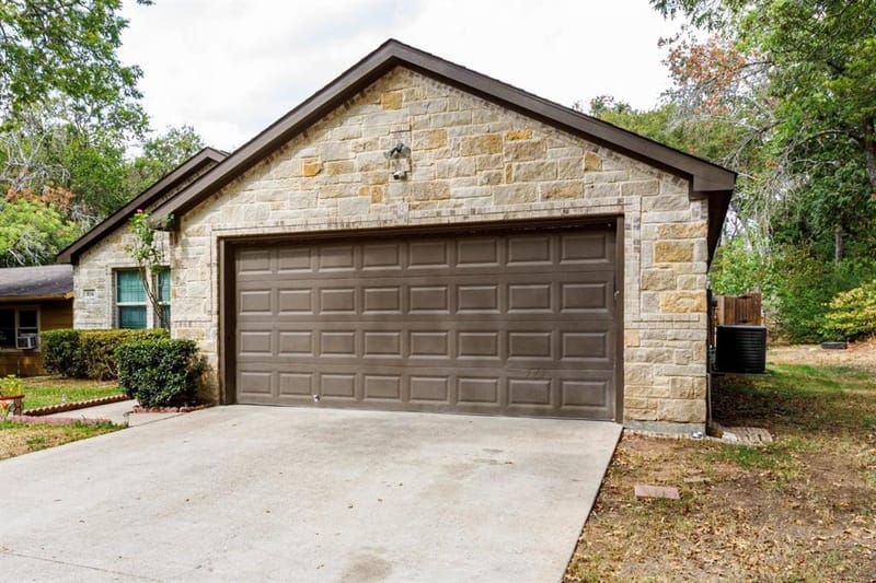 816 Elmo Drive, Seagoville TX 75159 - Photo 3