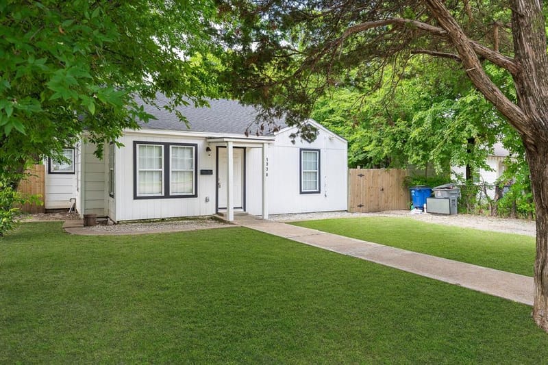 1330 Fordham Road, Dallas TX 75216 - Photo 2