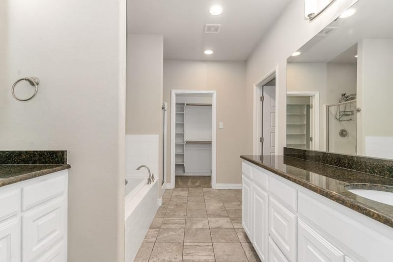 808 Chestnut Grove Drive, Cleburne TX 76033 - Photo 15