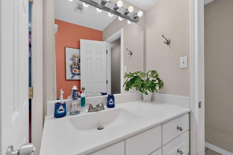 4513 Blue Lake Court, Fort Worth TX 76103 - Photo 23