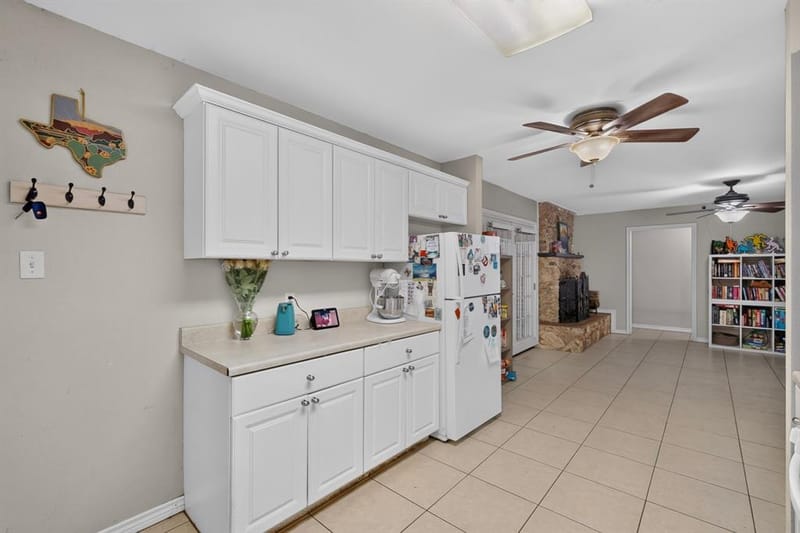 4513 Blue Lake Court, Fort Worth TX 76103 - Photo 13