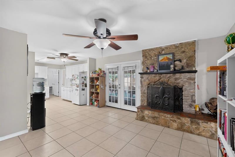 4513 Blue Lake Court, Fort Worth TX 76103 - Photo 8