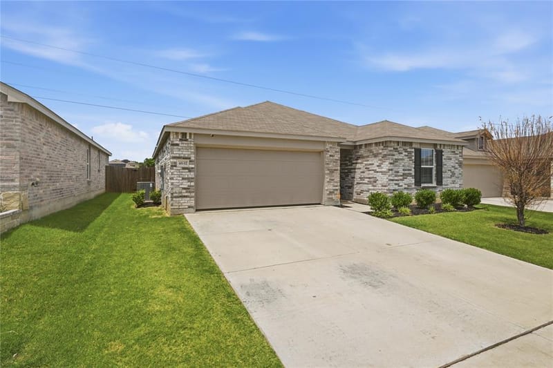 4632 Benham Drive, Fort Worth TX 76036 - Photo 3