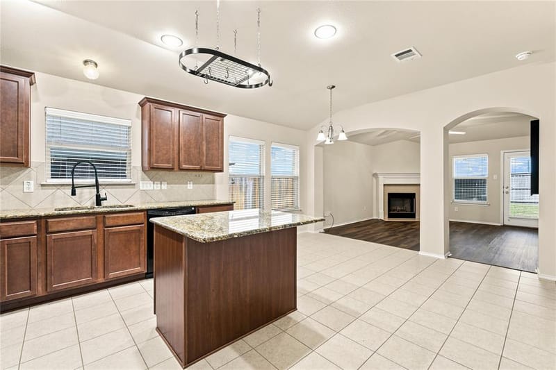 6541 Serena Lane, Waco TX 76712 - Photo 9