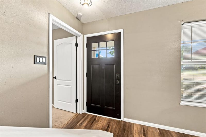 4506 Kendall Lane, Waco TX 76705 - Photo 6
