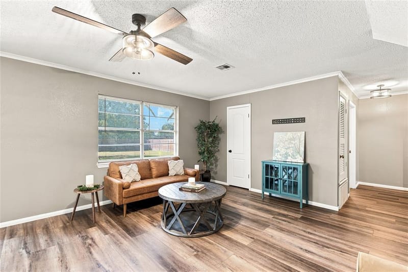 4506 Kendall Lane, Waco TX 76705 - Photo 10
