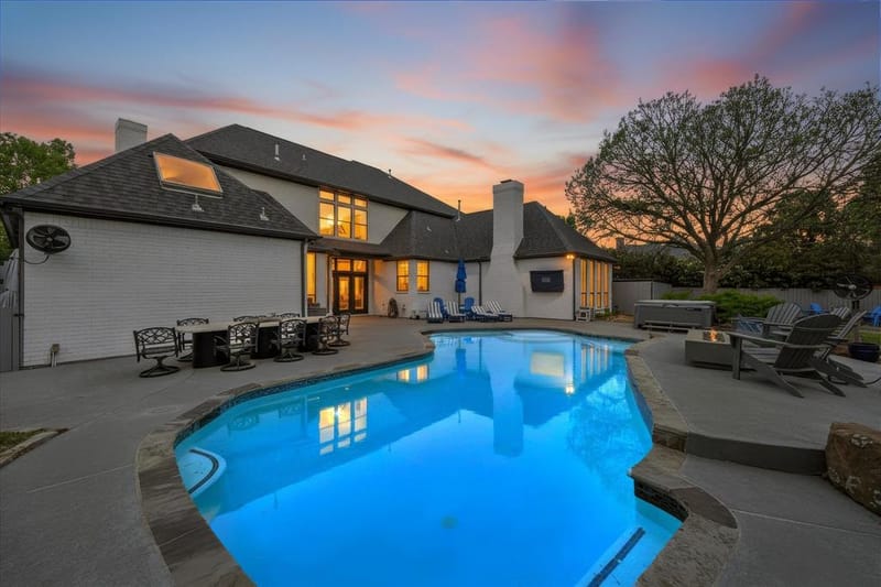1107 Travis Court, Southlake TX 76092 - Photo 4