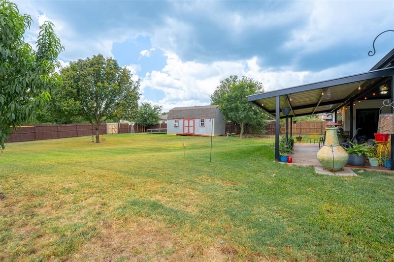 1305 E Apache Trail, Granbury TX 76048 - Photo 23
