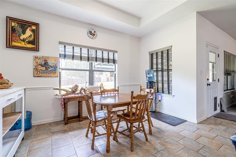 1305 E Apache Trail, Granbury TX 76048 - Photo 34