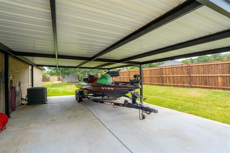 1305 E Apache Trail, Granbury TX 76048 - Photo 11
