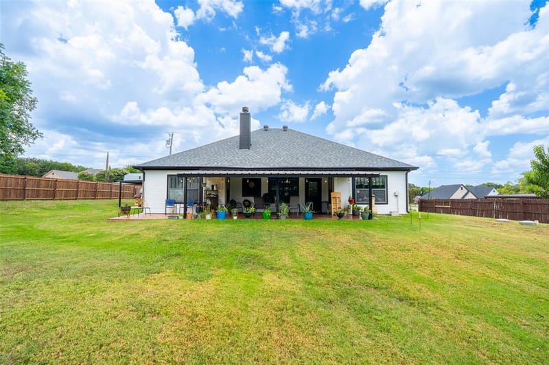 1305 E Apache Trail, Granbury TX 76048 - Photo 19