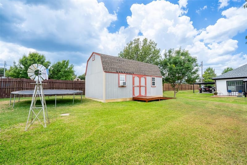 1305 E Apache Trail, Granbury TX 76048 - Photo 21