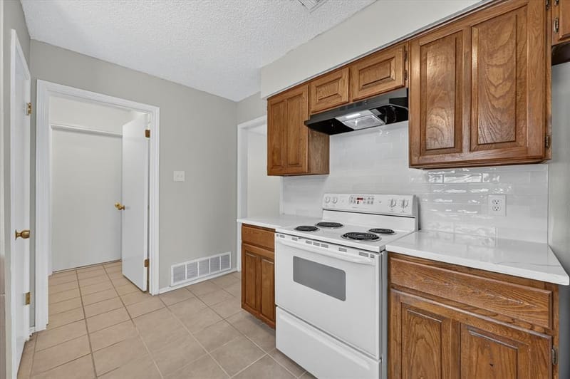 3619 Ceran Drive, Arlington TX 76016 - Photo 11
