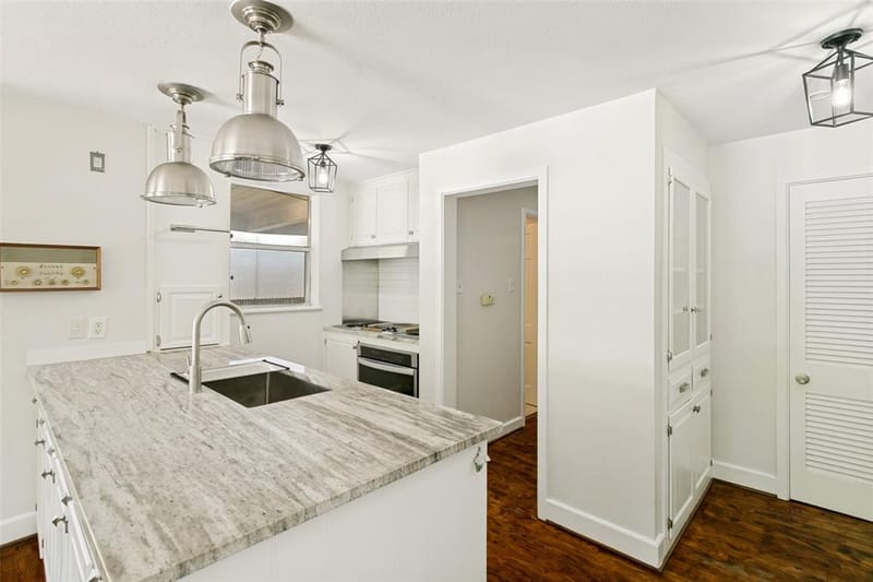 2212 Lipscomb Street, Fort Worth TX 76110 - Photo 13