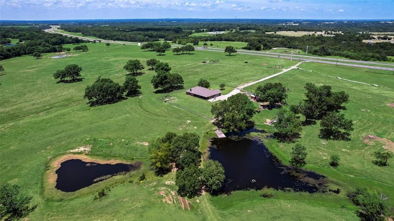 3188 Us-82, Bells TX 75414 - Photo 32