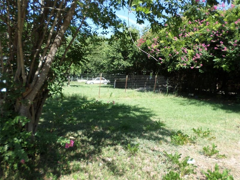 409 Holley Street, Everman TX 76140 - Photo 5