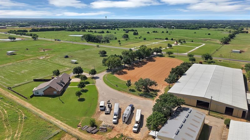 15135 E Fm 922, Tioga TX 76271 - Photo 13