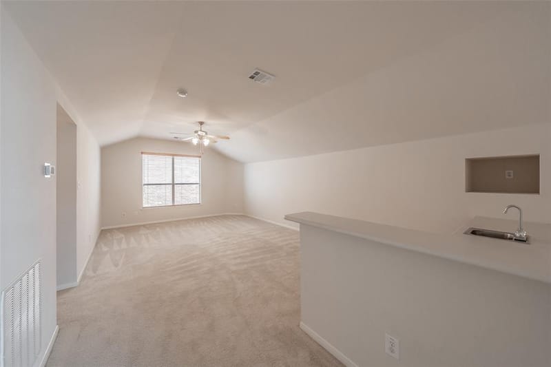 9129 Chardin Park Drive, Fort Worth TX 76244 - Photo 5
