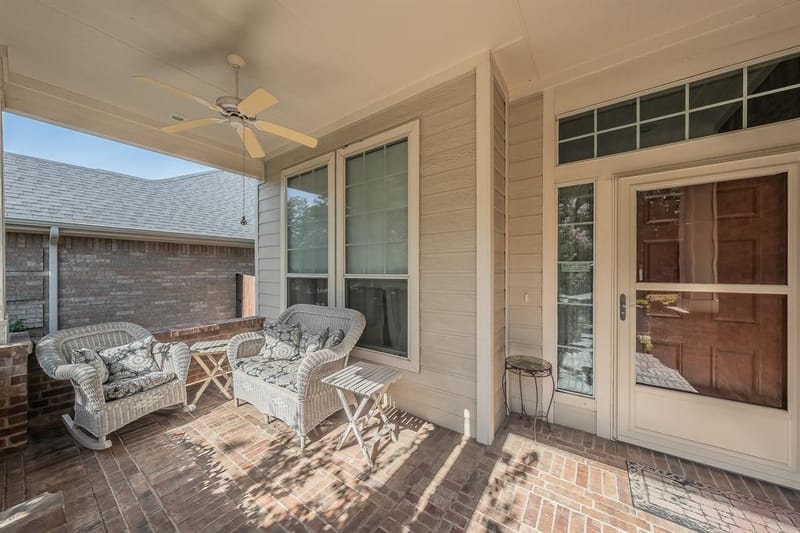 9129 Chardin Park Drive, Fort Worth TX 76244 - Photo 11