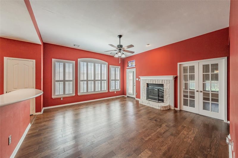 9129 Chardin Park Drive, Fort Worth TX 76244 - Photo 4