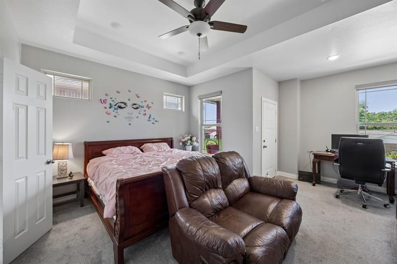 431 W Pioneer Drive, Irving TX 75061 - Photo 13