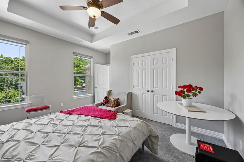 431 W Pioneer Drive, Irving TX 75061 - Photo 21