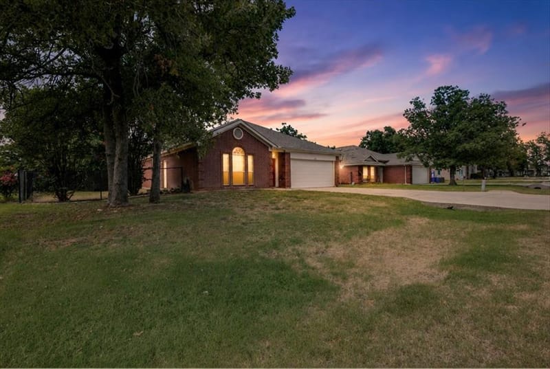 406 Redbud Lane, Tolar TX 76476 - Photo 2