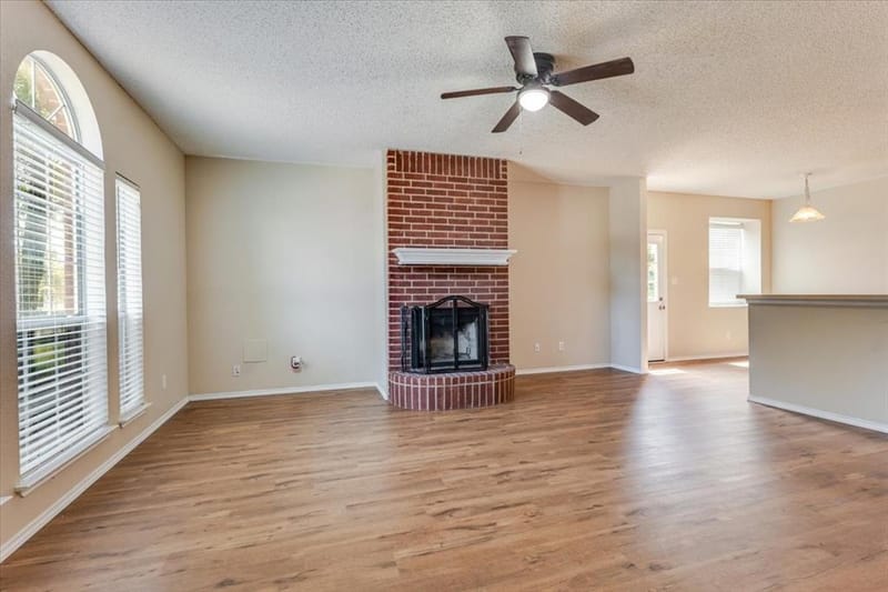 406 Redbud Lane, Tolar TX 76476 - Photo 7