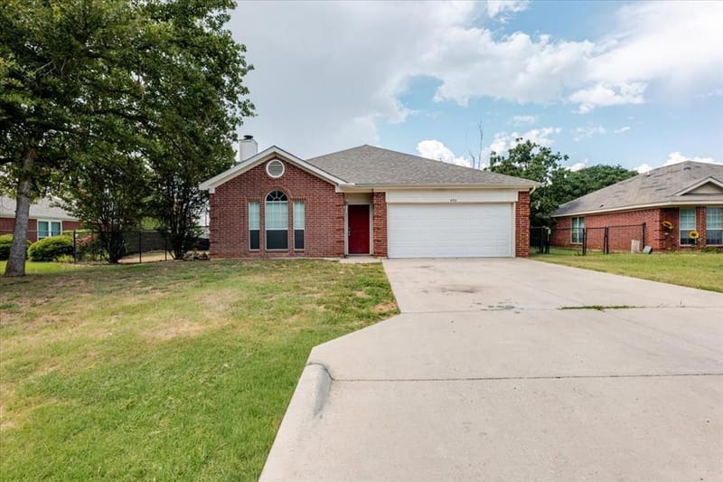 406 Redbud Lane, Tolar TX 76476 - Photo 4