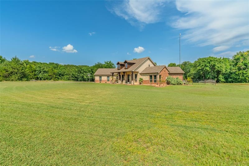 239 County Road 4105, Bonham TX 75418 - Photo 2