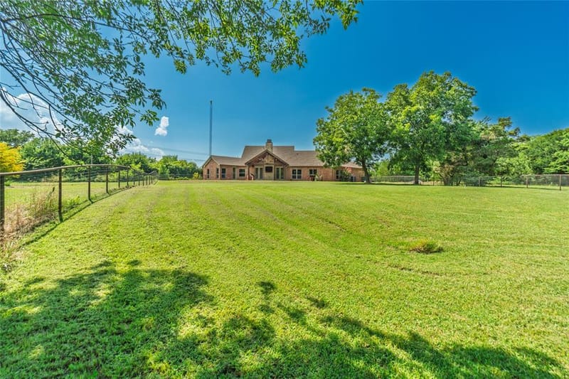 239 County Road 4105, Bonham TX 75418 - Photo 3