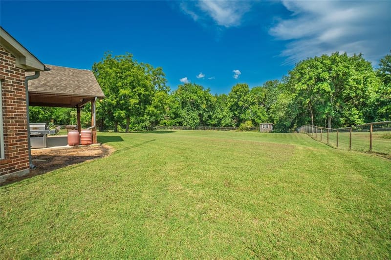 239 County Road 4105, Bonham TX 75418 - Photo 32