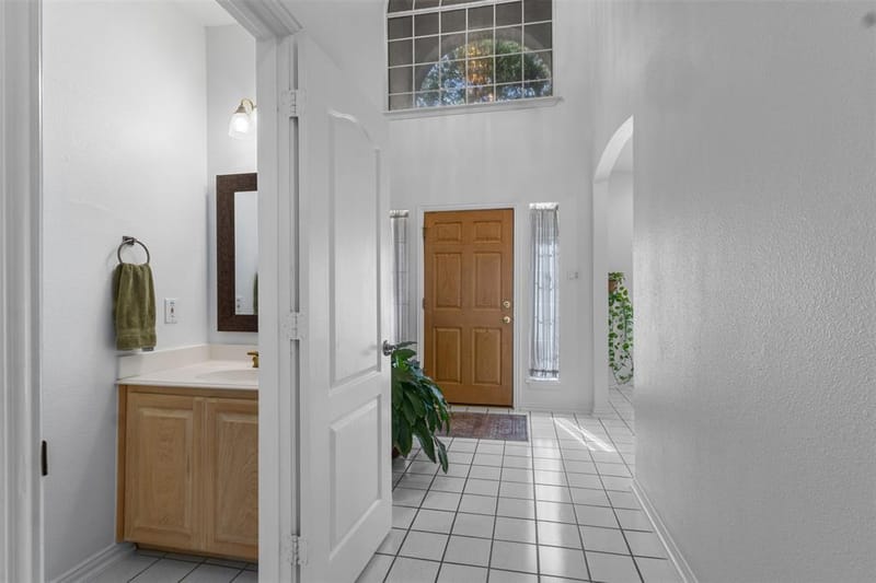 332 Kahala Drive, Dallas TX 75218 - Photo 6