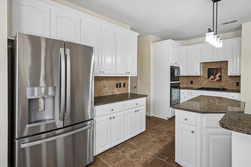 2000 Mulberry Way, Irving TX 75063 - Photo 16