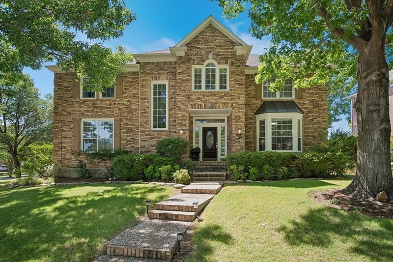 2000 Mulberry Way, Irving TX 75063