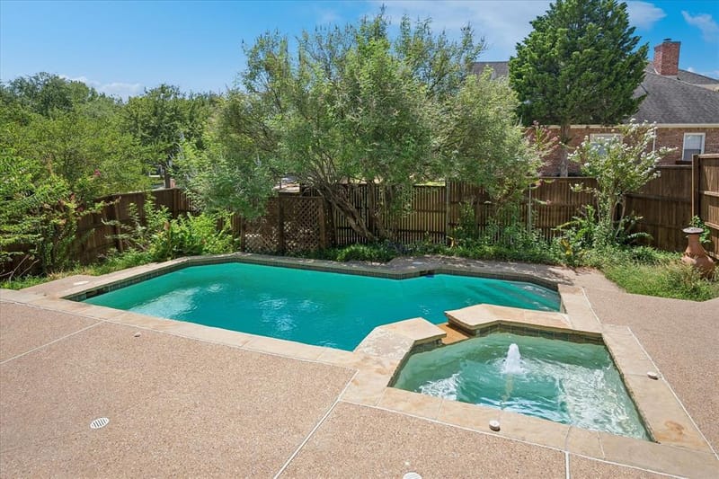 2000 Mulberry Way, Irving TX 75063 - Photo 35