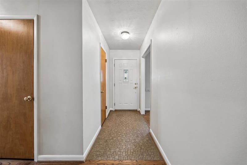 6147 Woodcrest Lane, Dallas TX 75214 - Photo 20