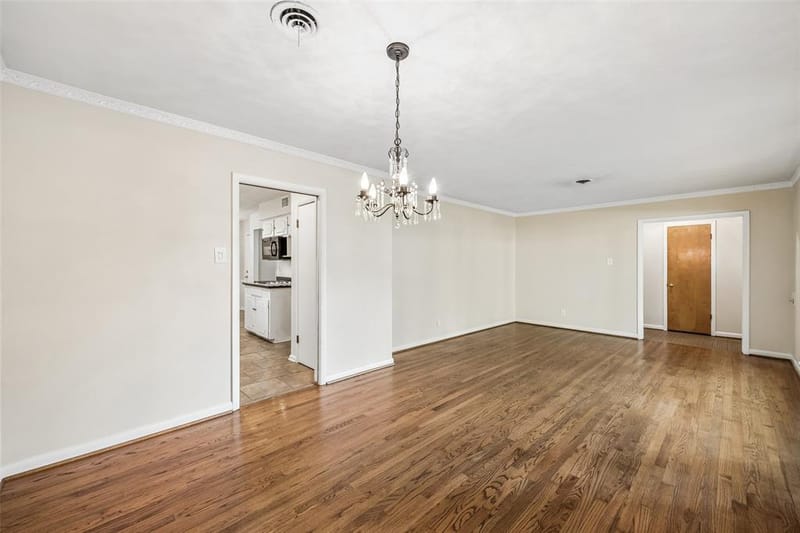 6147 Woodcrest Lane, Dallas TX 75214 - Photo 24