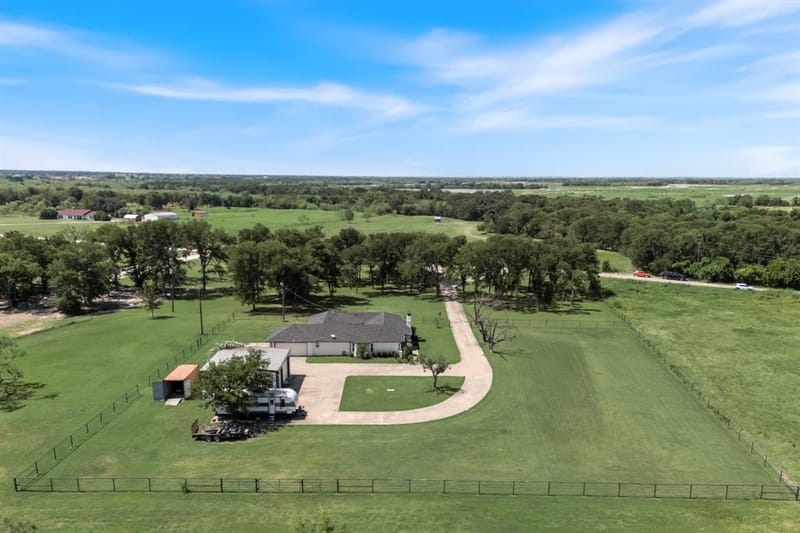 1301 Davis Lane, Terrell TX 75160 - Photo 4