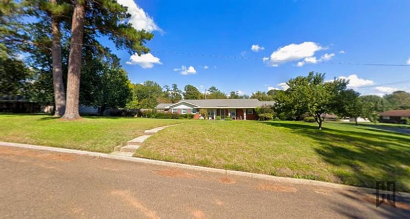 1100 Louisiana Avenue, Minden LA 71055