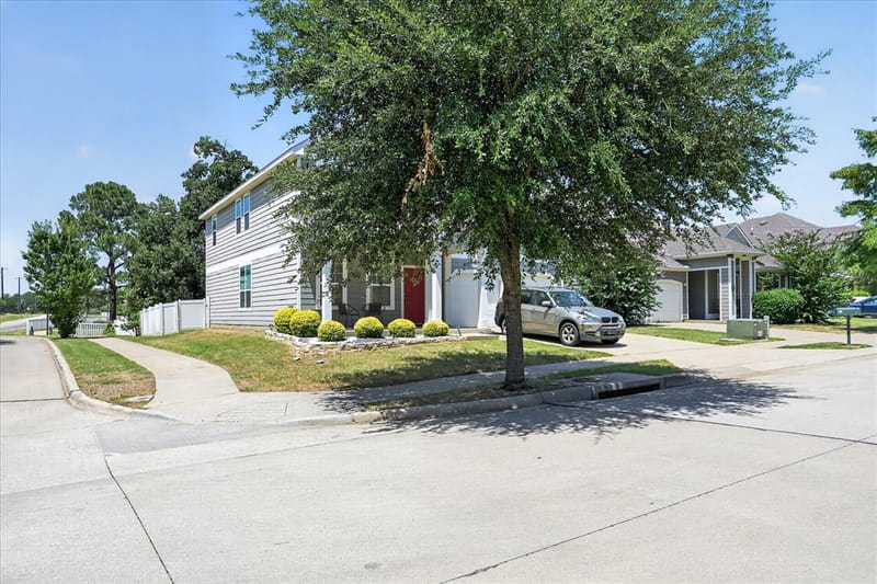 8913 Cranston Court, Providence Village TX 76227 - Photo 4