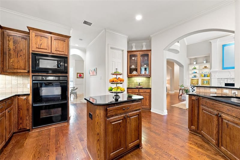 4802 Carnegie Drive, Frisco TX 75034 - Photo 11