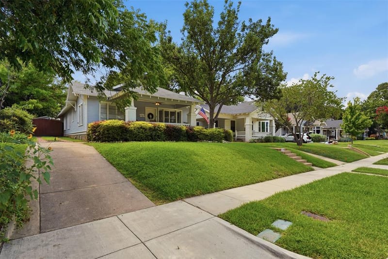 2208 Western Avenue, Fort Worth TX 76107 - Photo 2