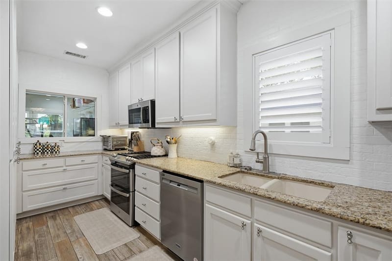 2208 Western Avenue, Fort Worth TX 76107 - Photo 13