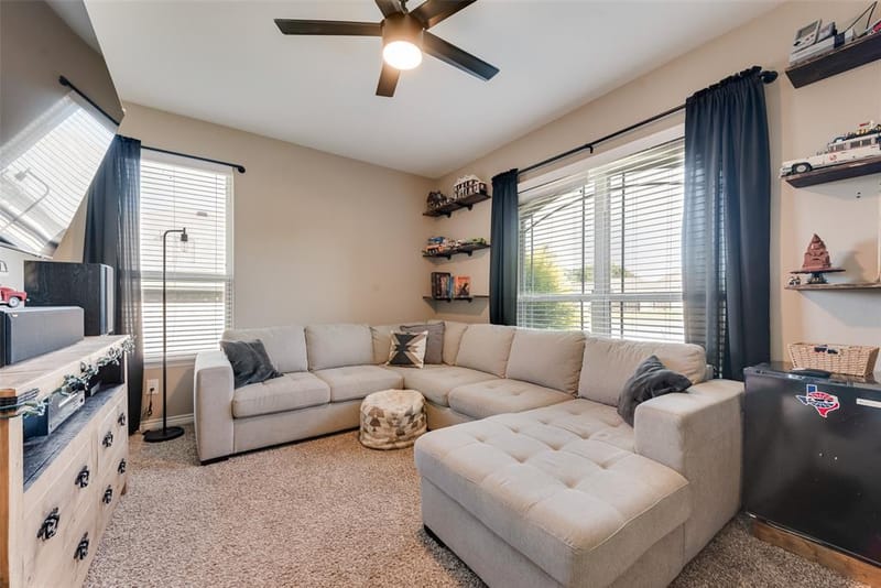 704 Carmen Ana Avenue, Grandview TX 76050 - Photo 24